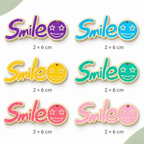 آویز پلاستیکی نوشته Smile