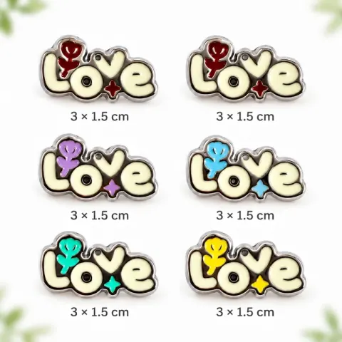 آویز پلاستیکی نوشته Love گل‌دار